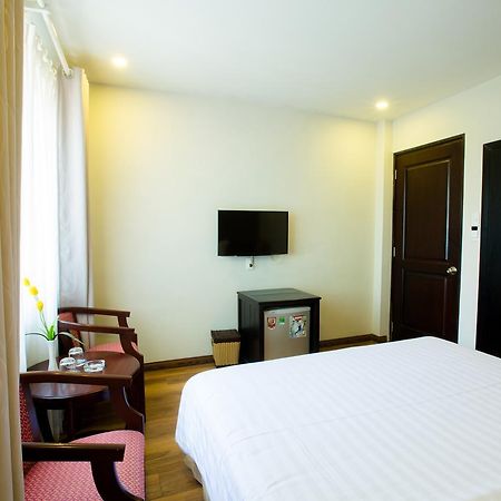 ซันฟลาวเวอร์ ยาจาง Hotel ญาจาง ภายนอก รูปภาพ
