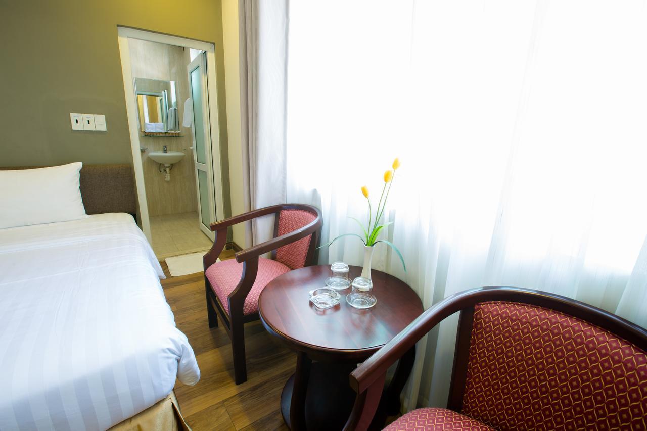 ซันฟลาวเวอร์ ยาจาง Hotel ญาจาง ภายนอก รูปภาพ